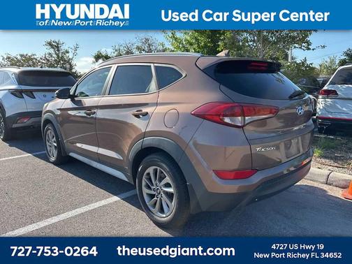 Mojave Sand 2017 Hyundai TUCSON SE Plus
