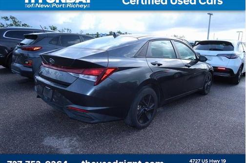 2021 Hyundai ELANTRA SEL