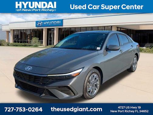 2024 Hyundai ELANTRA SEL