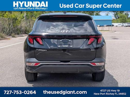 Phantom Black 2023 Hyundai TUCSON SE