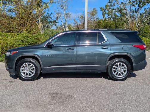2020 Chevrolet Traverse LT Cloth