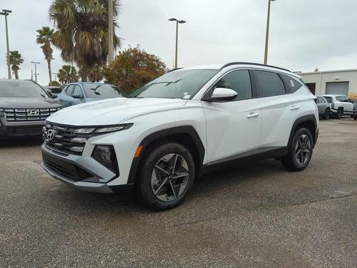 Creamy White Pearl 2026 Hyundai TUCSON Hybrid SEL