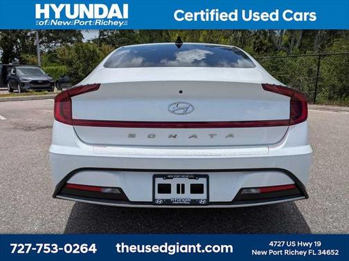 2022 Hyundai SONATA SE