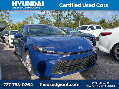 2025 Toyota Camry LE