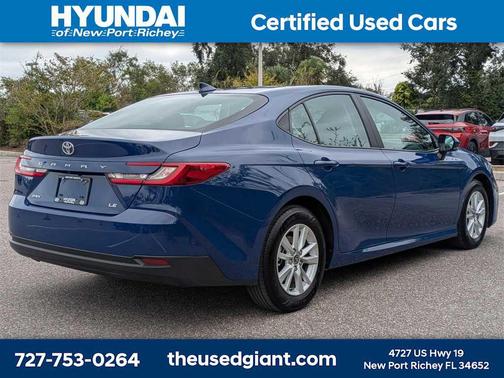2025 Toyota Camry LE