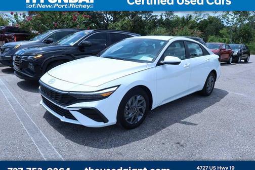 2024 Hyundai ELANTRA SEL