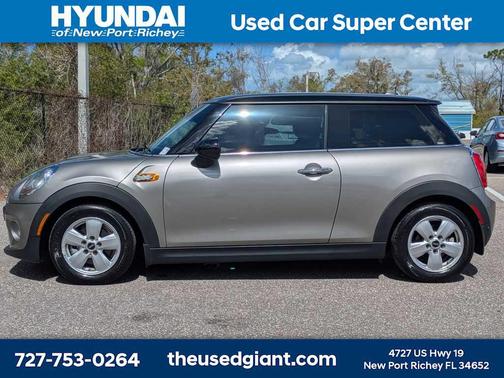 2016 MINI Hardtop Cooper