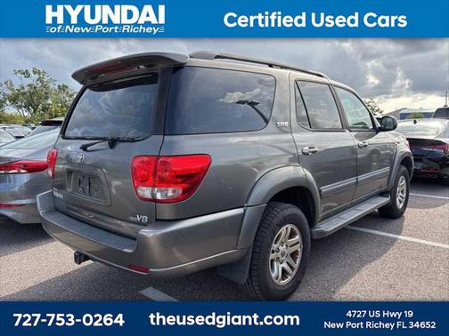 2005 Toyota Sequoia SR5