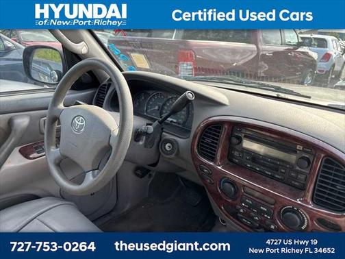 2005 Toyota Sequoia SR5
