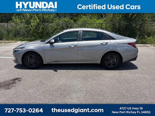 2022 Hyundai ELANTRA SEL