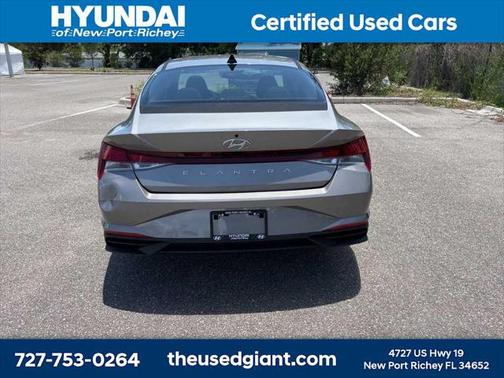 2022 Hyundai ELANTRA SEL