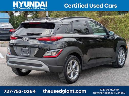 2023 Hyundai KONA SEL