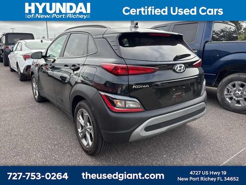 2023 Hyundai KONA SEL