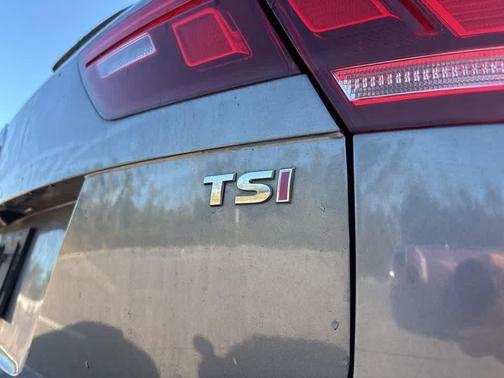 2018 Volkswagen Tiguan 2.0T SE