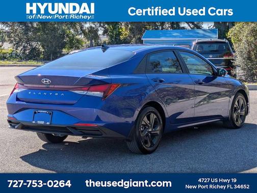 2023 Hyundai ELANTRA SEL