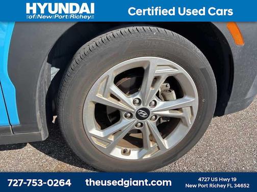 2023 Hyundai KONA SEL