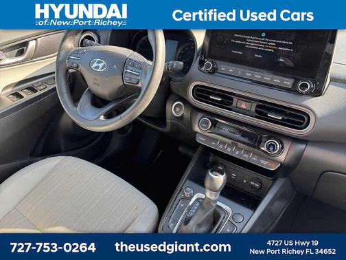 2023 Hyundai KONA SEL