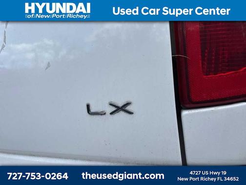 2007 Chrysler Town & Country Base