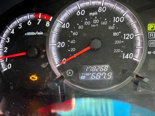 2010 Mazda Mazda5 Sport