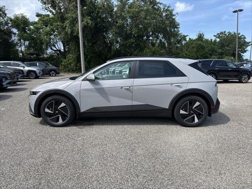 2025 Hyundai IONIQ 5 SEL