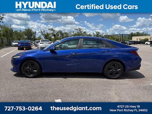 2022 Hyundai ELANTRA SEL