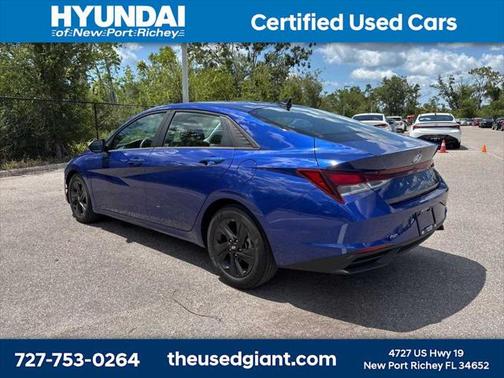2022 Hyundai ELANTRA SEL