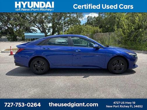 2022 Hyundai ELANTRA SEL
