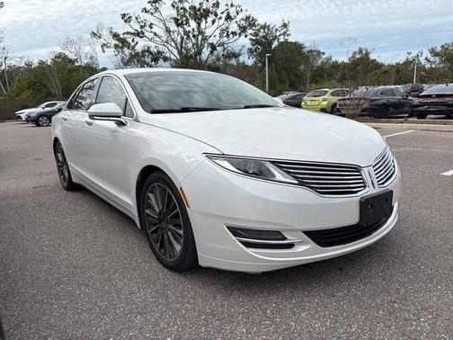 2016 Lincoln MKZ Base