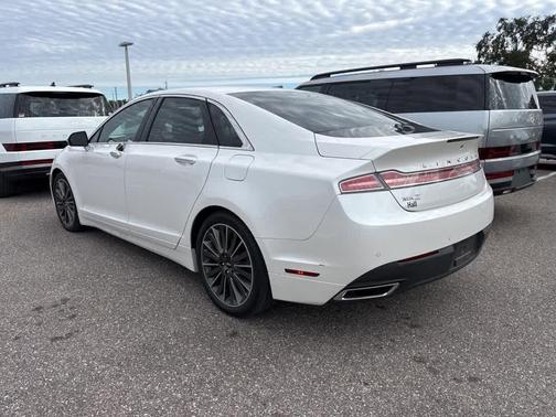 2016 Lincoln MKZ Base