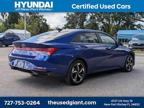 2023 Hyundai ELANTRA Limited