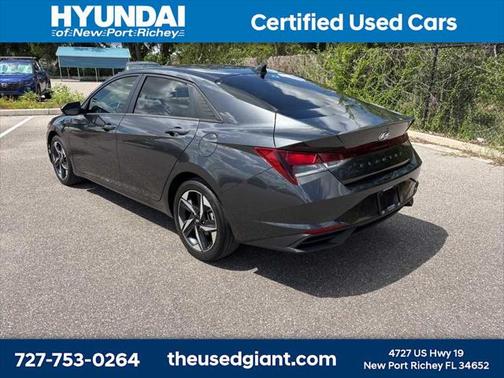 2023 Hyundai ELANTRA SEL