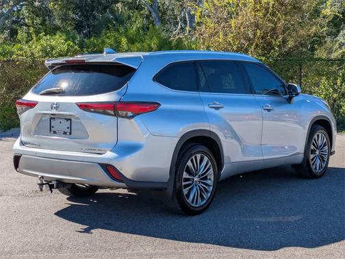 2020 Toyota Highlander Platinum
