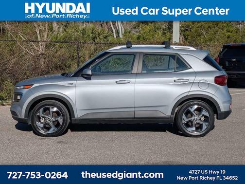 2023 Hyundai VENUE SEL