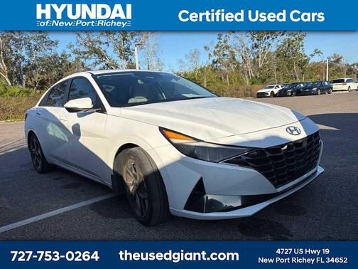 2022 Hyundai ELANTRA Limited