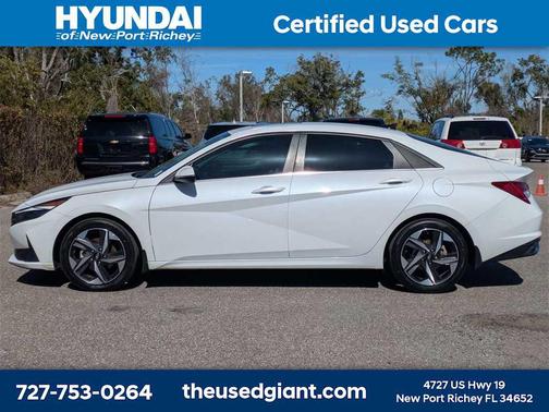 2022 Hyundai ELANTRA Limited