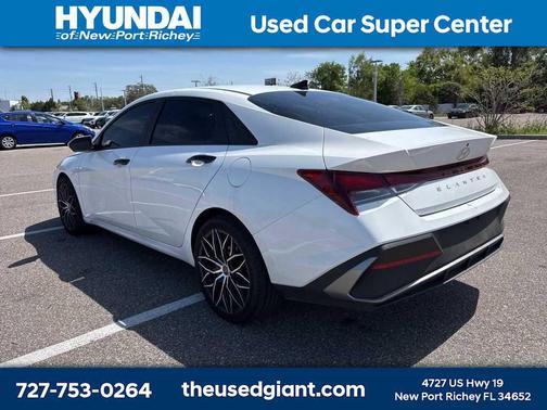 2024 Hyundai ELANTRA SEL