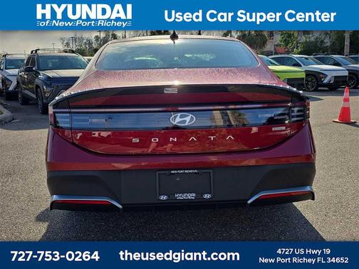 2026 Hyundai SONATA Hybrid Base