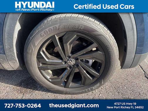 2023 Volkswagen Atlas 3.6L SE w/Technology