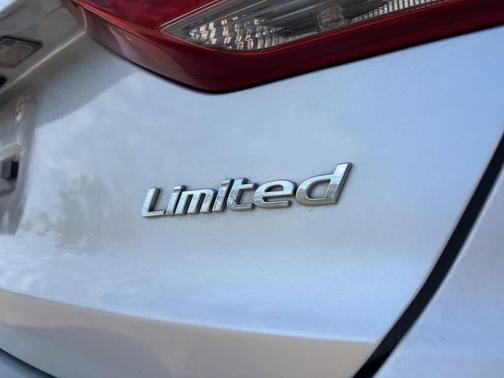 2018 Hyundai ELANTRA Limited