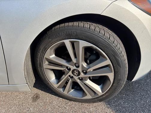 2018 Hyundai ELANTRA Limited