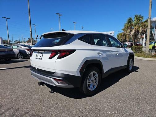 2025 Hyundai TUCSON SE