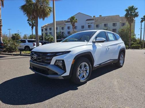 2025 Hyundai TUCSON SE