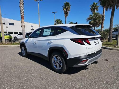 2025 Hyundai TUCSON SE