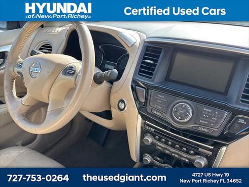 2013 Nissan Pathfinder SV