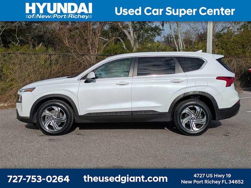 2021 Hyundai SANTA FE SE