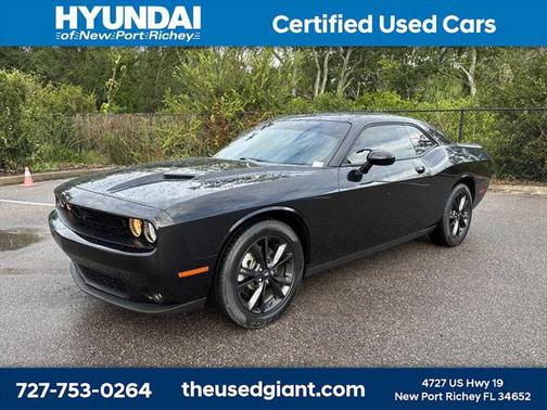 2022 Dodge Challenger SXT