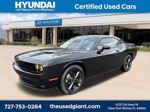 2022 Dodge Challenger SXT