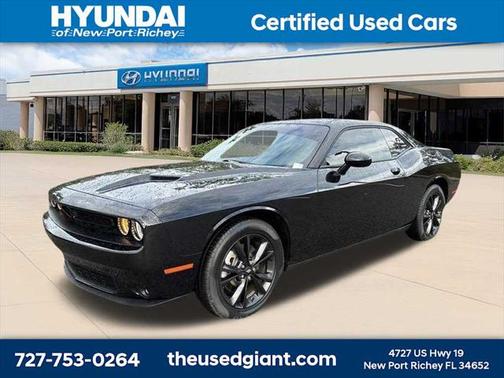 2022 Dodge Challenger SXT