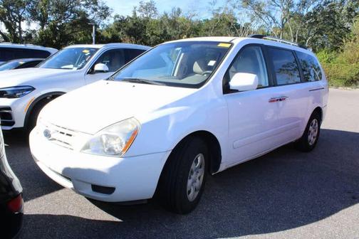 2009 Kia Sedona LX