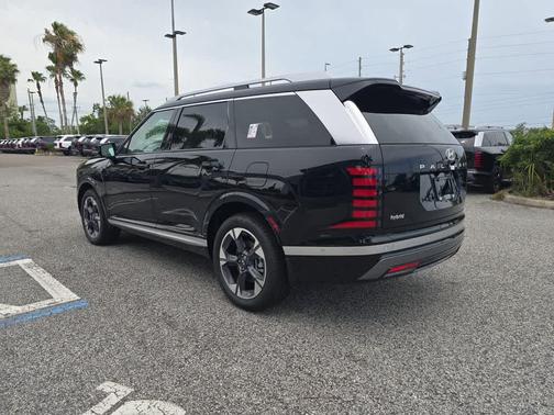 Abyss Black Pearl 2026 Hyundai Palisade Hybrid Limited